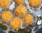 A picture of step 5 of Kurkure chutney bombs.