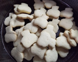Foto del paso 7 de la receta: Torta de galletas decoradas con fondant