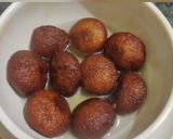 A picture of step 7 of Bread ke Gulab Jamun.