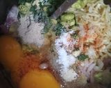 Foto langkah ke 3 dari resep Telur dadar mie instan.