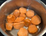 Hình bước làm 1 của món Chè Mochi Khoai Lang Mật