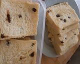 Foto langkah ke 4 dari resep Roti tawar kismis homemade.