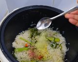 Foto langkah ke 4 dari resep Nasi Gurih Daun Jeruk.