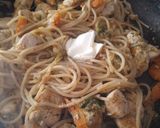 Foto del paso 3 de la receta: Spaghetti con pollo salteado