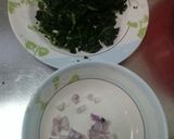 A picture of step 2 of Grilled chicken with quinoa and spinach stuffed.