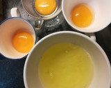 Foto del paso 1 de la receta: Huevo frito negro🥚🍳💀