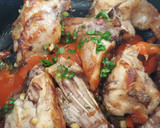 Foto del paso 4 de la receta: Arroz caldoso con conejo y setas aromatizado con perejil y romero