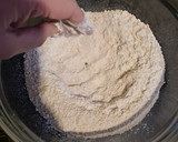 Foto del paso 2 de la receta: Masa para quiche de lo que me encontré