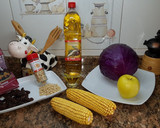 Foto del paso 1 de la receta: Lombarda rehogada con manzana piñones y pasas