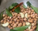 A picture of step 1 of No oil Peanut Chutney.