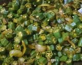 प्याज की भिंडी (Pyaz ki bhindi recipe in hindi) रेसिपी चरण 2 फोटो