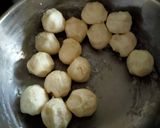 A picture of step 1 of Rice Roti.