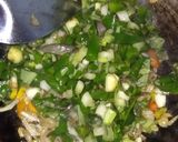 Foto langkah ke 3 dari resep Tumis Daun Kencur Teri Rawit Bumbu Sederhana.