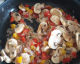 Foto del paso 4 de la receta: Tallarines salteados con camarones