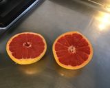 Une image de l'étape 1 de Sauce salade à la menthe fraîche,moutarde de Bourgogne et pomelo rouge.