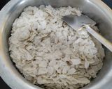 कुरकुरीत पातळ पोह्यांचा चिवडा (patal pohyana chivda recipe in marathi) रेसिपी स्टेप 1 फोटो 