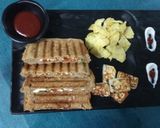 A picture of step 6 of Grilled paneer sandwich platter.