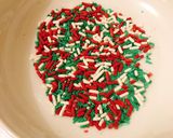 A picture of step 6 of Christmas cookie bites.