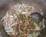 Foto langkah ke 3 dari resep Martabak Telur Kol & Kornet.