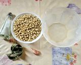 A picture of step 2 of Fegatelli, Zolfini Beans, and Tuscan Kale.