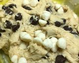 A picture of step 5 of Chocolate chip cookies.