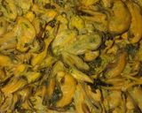 Foto langkah ke 1 dari resep Tumis kerang manis.