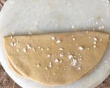 A picture of step 3 of Coconut flavor stuffed chapati#themechallenge#coconutchapati.