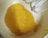 A picture of step 4 of Mango cheese cake.