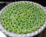 A picture of step 3 of Betel leaves / paan ladoo (prashadi recipe).