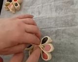 Foto del passaggio 8 della ricetta ANTIPASTI FIORI DI SFOGLIA 🏵️🌼😋