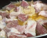 A picture of step 2 of Pattay waly shaljum gosht.