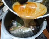 Foto langkah ke 6 dari resep Pepes Ikan Mas Tulang Lunak Praktis (Presto).