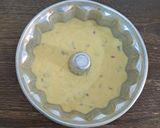 عکس مرحله 7 از دستور کیک کشمشی گردویی با عطر هل