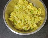 A picture of step 2 of Chana Puri Chat.