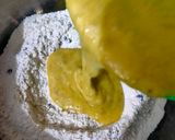 Foto langkah ke 3 dari resep Banana cupcake (no mixer).