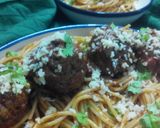 A picture of step 11 of Spaghetti and chiballs with an Indian twist.