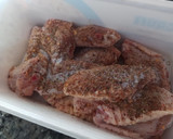 Foto del paso 1 de la receta: Milanesas de alitas de pollo al horno