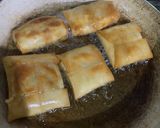Foto langkah ke 6 dari resep Dimsum Goreng Keju.