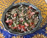 Une image de l'étape 12 de Salade de riz aux tomates, petits pois, haricots de mer et maquereaux.