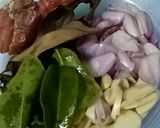 Foto langkah ke 3 dari resep Oseng kikil mercon cabe ijo.
