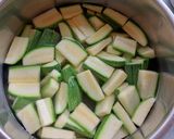 Foto del paso 3 de la receta: Ensalada de calabacitas a la vinagreta