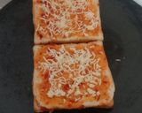 A picture of step 6 of Hot And Spicy Garlic Bread.