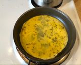 Foto langkah ke 3 dari resep Sarapan ala fast food restaurant.