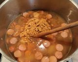 Gyors házias virslis krumplileves recept fázis 2 fotója
