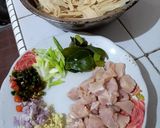 Foto langkah ke 1 dari resep Tumis Ayam Kulit Tahu Pedas.