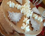 Foto del passaggio 10 della ricetta Cheesecake al cioccolato gianduia con base di biscotti speziati