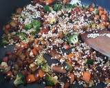 Foto del paso 3 de la receta: Arroz al horno con verdura