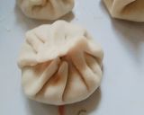 A picture of step 4 of Tandoori momos.