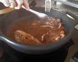 Foto del paso 11 de la receta: Escalopines de ternera en salsa de cebolla