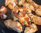 Foto del passaggio 2 della ricetta Straccetti di pollo
